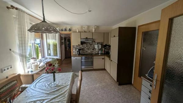Immobilie in Lohfelden - gepflegtes 1-2 Fam. Haus einschl. zusätzlichem Bauplatz, ruhiger Lage Lohfelden zu verkaufen - Bild 3
