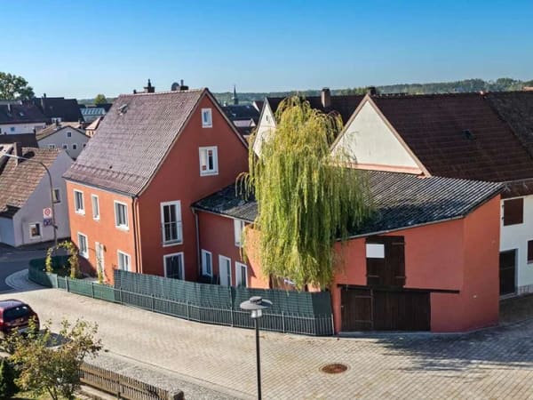 Immobilie in Pressath - Kernsaniert in 2012! Altstadtjuwel mit attraktiver Mietrendite - Bild 3