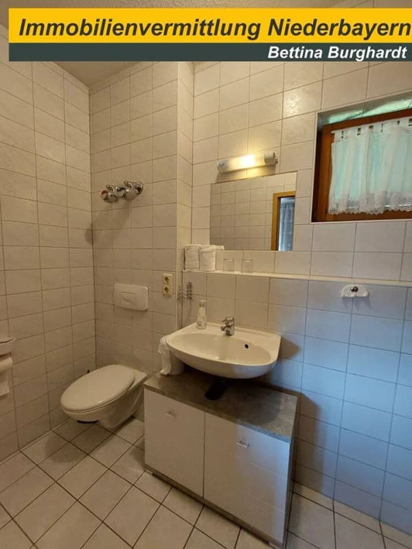 Immobilie in Obernzell - SCHICKE FERIENWOHNUNG MIT FANTASTISCHEM BLICK NÄHE PASSAU - Bild 4