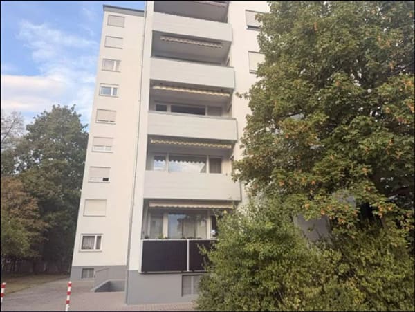 Immobilie in Schwetzingen - 4-Zimmer-Wohnung mit gemütlicher Sonnen-Loggia & Doppelgarage in der Schwetzinger Nordstadt - Bild 2