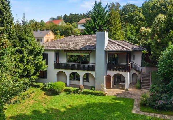 Immobilie in Bodnegg - Italienischer Charme - Villa im Park mit Blick ins Allgäu - Bild 0
