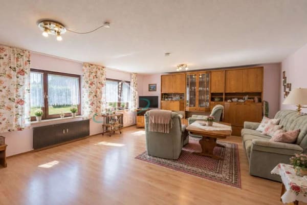 Immobilie in Mainhardt - Ein Zuhause mit eigenem Eingang und Platz im Grünen - Bild 0