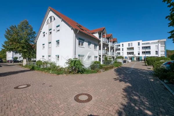 Immobilie in Stegen - modernisierte 1,5-Zi.-Seniorenwohnung mit Balkon – selbstbestimmt wohnen & ggfs. gut betreut leben - Bild 1