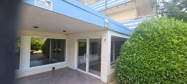 Immobilie in Oberursel - Sonnige Wohnung mit Balkon in Oberursel, im Haus Schwimmbad und Sauna Bereich, ohne Maklerprovision - Bild 2