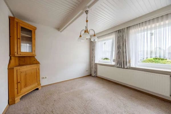 Immobilie in Delve - Mit Charakter und Perspektive | Zuhause mit Kamin und Gestaltungspotenzial - Bild 3