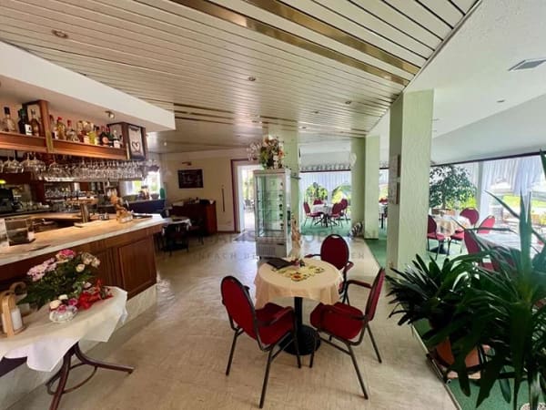 Immobilie in Falkenhagen (Mark) - Etabliertes Eiscafé & Restaurant mit Betreiberwohnung auf 1.852 m² Grundstück - Bild 4
