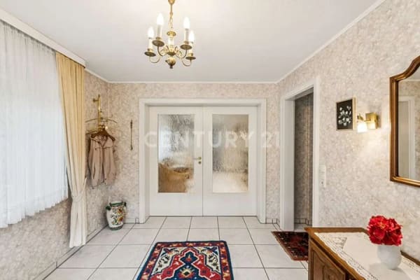 Immobilie in Schneverdingen - Großzügiges Wohnen auf einer Ebene – Einzigartiger Bungalow mit Geschichte - Bild 2