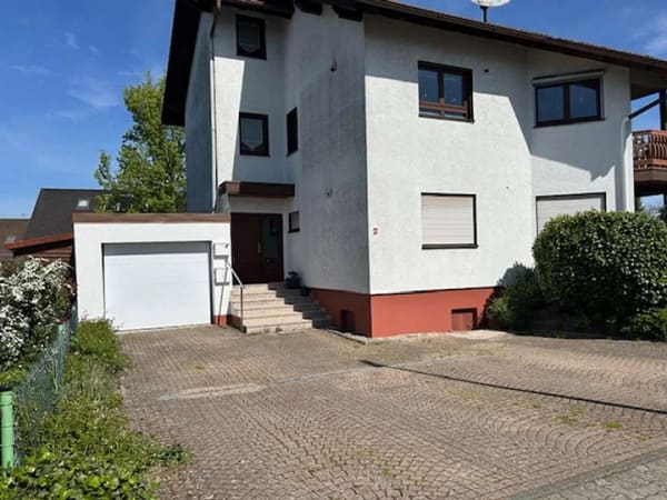 Immobilie in Hagenbach - Geräumige 3 ZKDB-Wohnung mit Wohnstudio und eigenem Garten - Bild 2