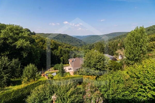 Immobilie in Waldbrunn - Besondere Lage, besonderer Ausblick - Zweifamilienhaus im Bieterverfahren - Bild 2