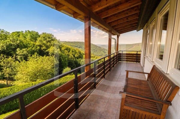 Immobilie in Waldbrunn - Besondere Lage, besonderer Ausblick - Zweifamilienhaus im Bieterverfahren - Bild 4