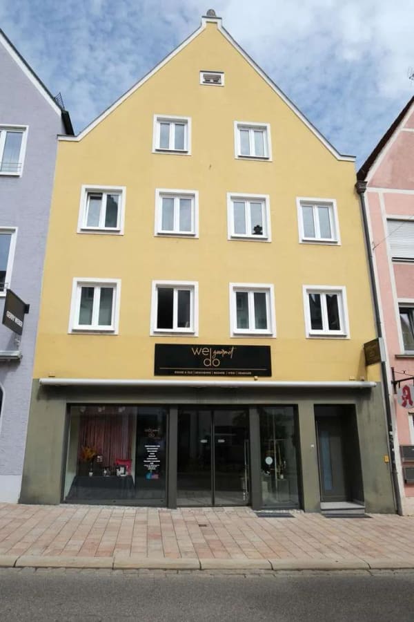 Immobilie in Donauwörth - Attraktives Wohn-/Geschäftshaus in einer der schönsten Straßenzüge Süddeutschlands - Bild 0