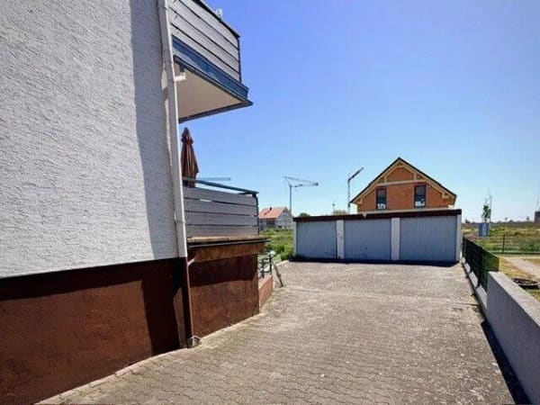 Immobilie in Heßheim - Attraktive 4-Zi.-ETW mit zwei Balkonen, Garage, Stellplatz in ruhiger Wohnlage  **Provisionsfrei** - Bild 3
