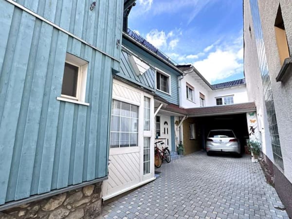 Immobilie in Langgöns - Zwei Häuser, ein Grundstück – vielseitiges Zweifamilienhaus mit großem Garten in Langgöns - Bild 2