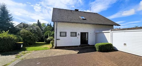 Immobilie in Langenselbold - Ein Zuhause mit Geschichte. 
Bereit für die nächste Generation.
Über 165m² Wohnfläche in gefragter - Bild 1