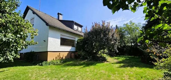 Immobilie in Langenselbold - Ein Zuhause mit Geschichte. 
Bereit für die nächste Generation.
Über 165m² Wohnfläche in gefragter - Bild 2
