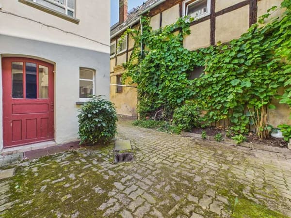 Immobilie in Haldensleben - Jugendstil trifft Innenstadtlage – Wohn- und Geschäftshaus mit Charakter - Bild 2