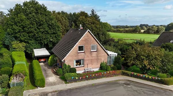 Immobilie in Owschlag - Gepflegtes Einfamilienhaus in Owschlag mit PV-Anlage, Wintergarten, Kamin und großem Garten - Bild 1