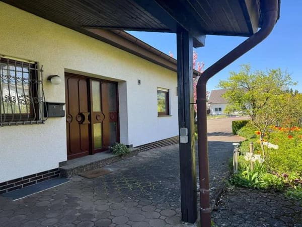 Immobilie in Heuchelheim - Attraktives Einfamilienhaus mit vielen Möglichkeiten in Heuchelheim/Kinzenbach zu verkaufen - Bild 3
