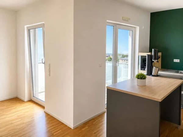 Immobilie in Mitterfels - Moderne 2-Zimmer Eigentumswohnung mit Balkon-inkl. TG-Stellplatz - Bild 3