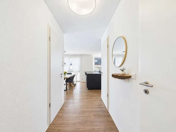 Immobilie in Deckenpfronn - Stilvoll wohnen – hochwertige 4-Zimmer-Wohnung mit Südbalkon und Designküche - Bild 1