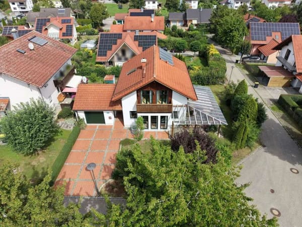 Immobilie in Marklkofen - *** Bezauberndes Einfamilienhaus in toller Lage nähe dem Stausee in Steinberg *** - Bild 1