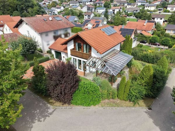 Immobilie in Marklkofen - *** Bezauberndes Einfamilienhaus in toller Lage nähe dem Stausee in Steinberg *** - Bild 2