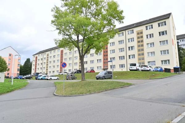 Immobilie in Lengenfeld - Preiswerte, sonnige  2-Zimmer-Wohnung  - Bild 0