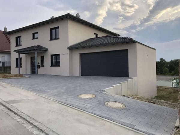 Immobilie in Buttenwiesen - Exklusives Einfamilienhaus - Bild 0