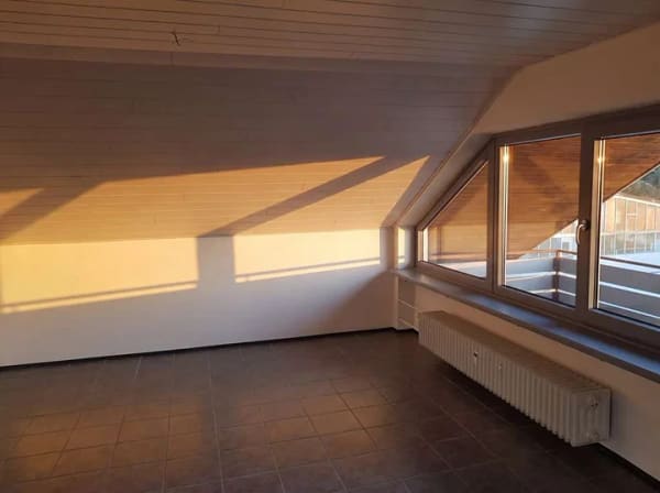 Immobilie in Walldürn - Modernisierte Dachgeschoßwohnung mit Garage in Walldürn - Bild 1