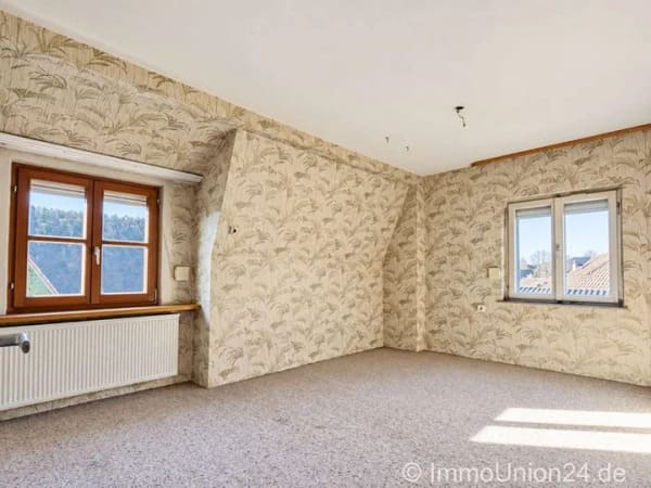 Immobilie in Spalt - Renovierungsbedürftiger RESTHOF mit großer Scheune/Werkstatt und 3 Garagen für 309.000 EUR - Bild 4