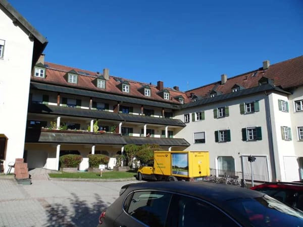 Immobilie in Holzkirchen - Ansprechende 2 Zimmerwohnung im Zentrum - Bild 0