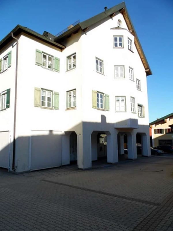 Immobilie in Holzkirchen - Ansprechende 2 Zimmerwohnung im Zentrum - Bild 2