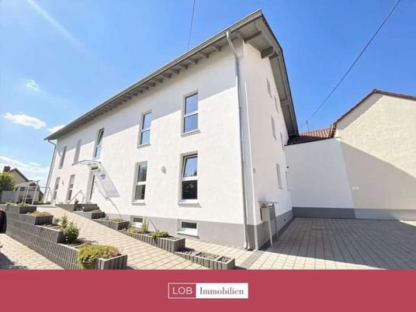 Immobilie in Roxheim - Wohnen mit Weitblick – moderne 3 ZKB mit Balkon, Einbauküche & 2 Stellplätzen - Bild 0