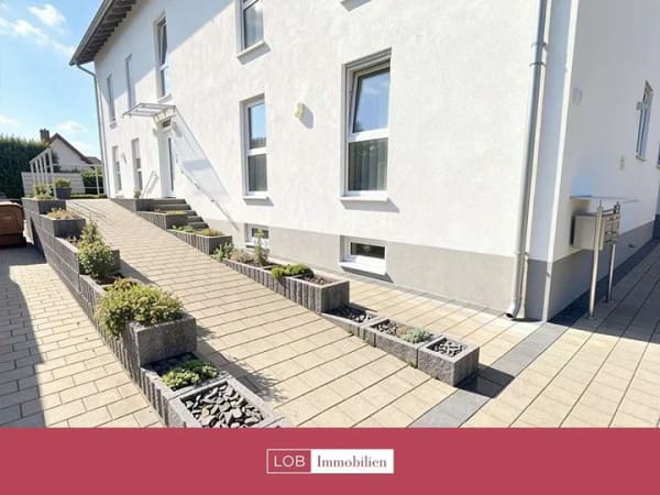 Immobilie in Roxheim - Wohnen mit Weitblick – moderne 3 ZKB mit Balkon, Einbauküche & 2 Stellplätzen - Bild 1