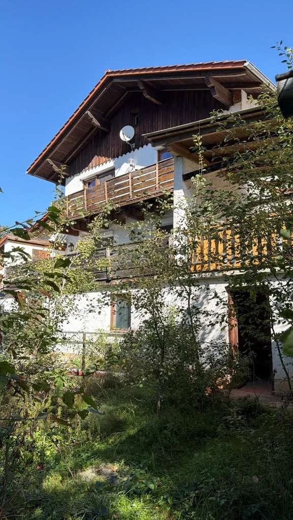 Immobilie in Fürstenstein - Handwerkerobjekt mit 2.829 m² Grundstück, Werkstatt und viel Potenzial im Bayerischen Wald - Bild 0
