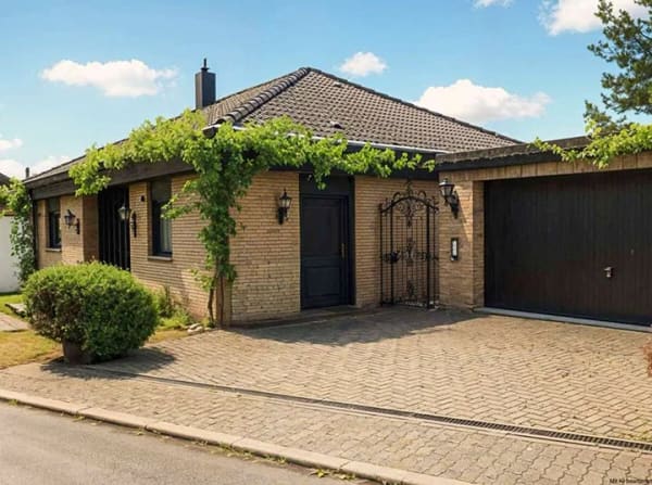 Immobilie in Albersweiler - Bungalow mit Einliegerwohnung – Wohnen mit viel Platz und Garten - Bild 1