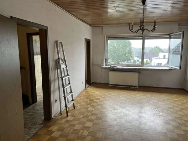 Immobilie in Troisdorf - Einfamilienhaus mit Einliegerwohnung - Bild 4