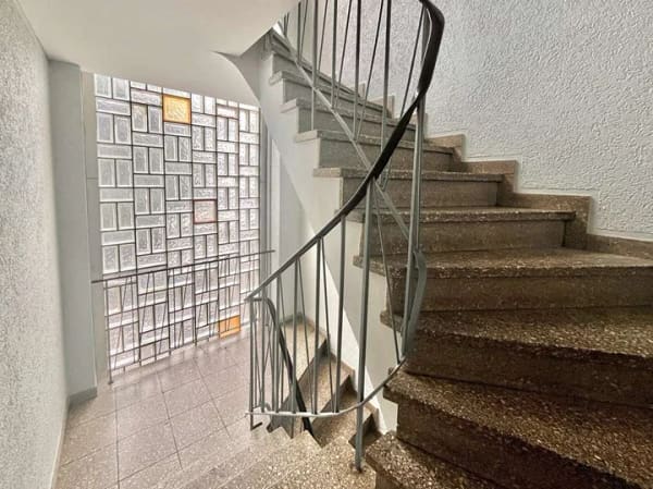 Immobilie in Mönchengladbach - Helle,gepflegte 1 Zimmer ETW* ca. 37 m²,vermietet*zentrale Lage in Mönchengladbach*
Kapitalanlage * - Bild 1