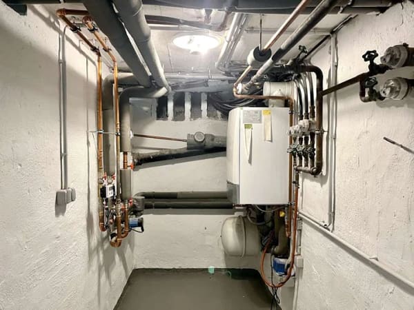 Immobilie in Mönchengladbach - Helle,gepflegte 1 Zimmer ETW* ca. 37 m²,vermietet*zentrale Lage in Mönchengladbach*
Kapitalanlage * - Bild 4