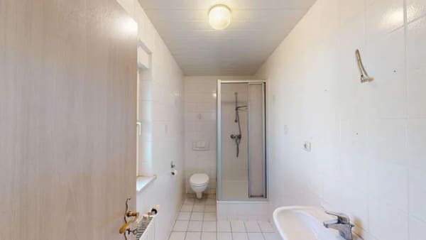 Immobilie in Sömmerda - Freistehendes Familienhaus mit 6 Zimmern und großem Garten in Sömmerda - Bild 3