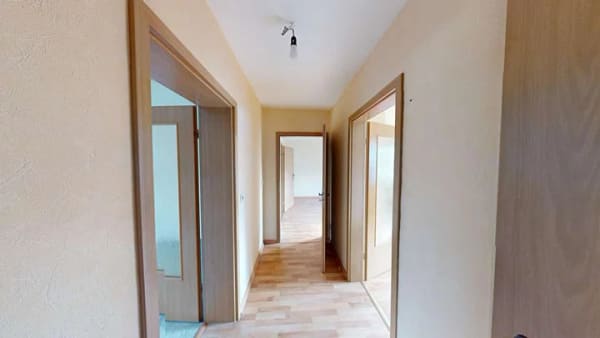 Immobilie in Sömmerda - Freistehendes Familienhaus mit 6 Zimmern und großem Garten in Sömmerda - Bild 4