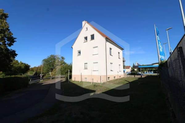 Immobilie in Neckarsulm - Mehrfamilienhaus mit 3 Wohneinheiten und großem Sanierungspotenzial in Neckarsulm im Bieterverfahren - Bild 1