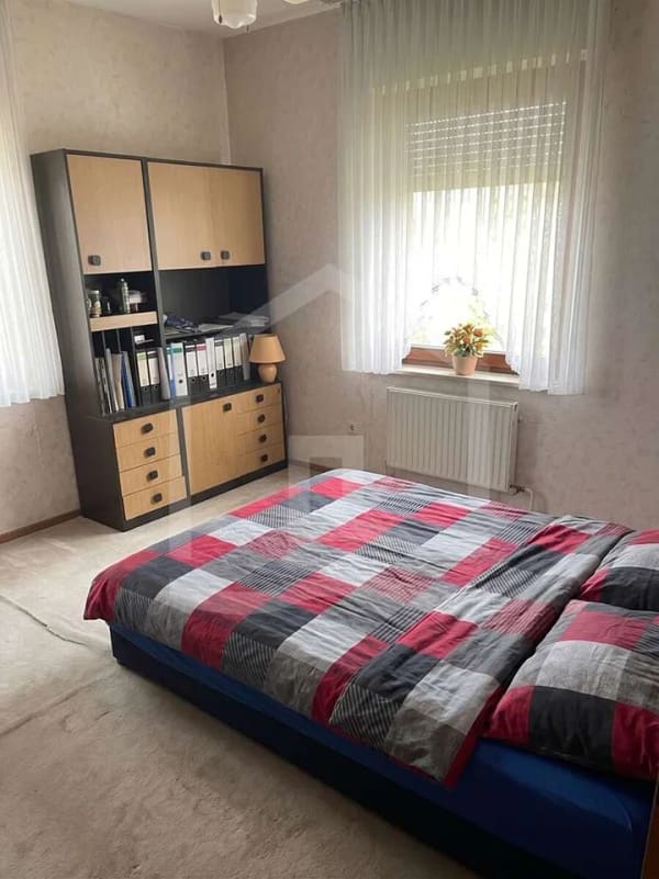 Immobilie in Neckarsulm - Mehrfamilienhaus mit 3 Wohneinheiten und großem Sanierungspotenzial in Neckarsulm im Bieterverfahren - Bild 4