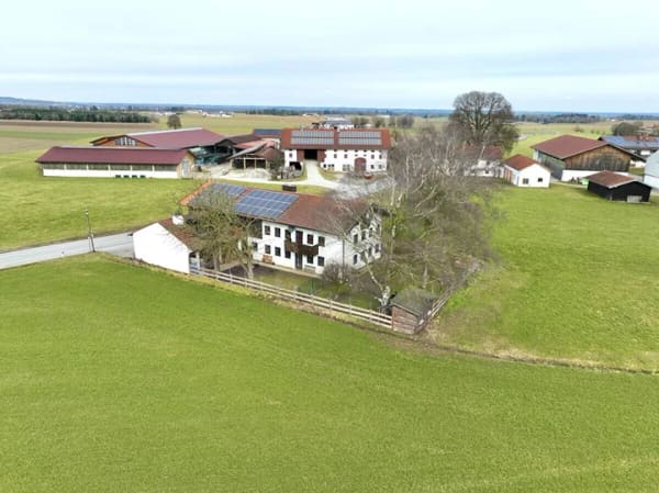 Immobilie in Taufkirchen - Tierpension: Anwesen mit großzügigen 310 m² Wohnfläche und 866 m² Grundstück - Bild 1