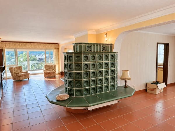 Immobilie in Losheim am See - Ein Anwesen voller Möglichkeiten in Losheim-Hausbach – 448 m² Wohnfläche, Fernblick, Wellness & 3 Garagen - Bild 2