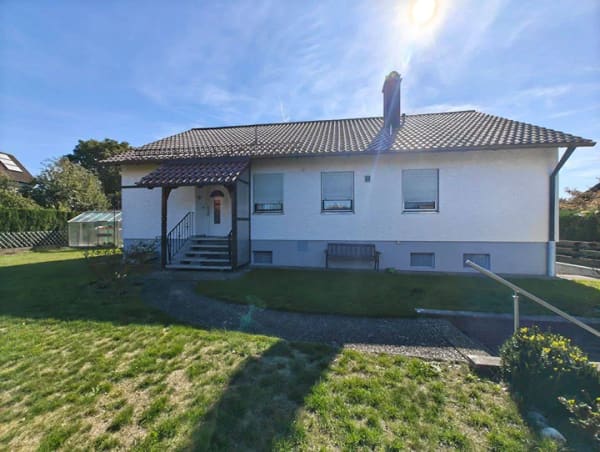 Immobilie in Freystadt - Familienfreundliches Haus mit Terrasse in Freystadt Forchheim - Bild 0