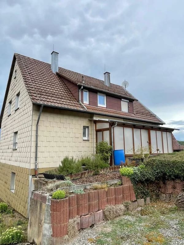 Immobilie in Schöntal - Zweifamilienhaus mit Scheune und großem Garten - Bild 3