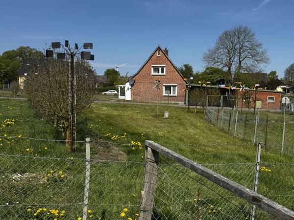 Immobilie in Kabelhorst - Solides Einfamilienhaus mit großem Garten, Doppelgarage und Werkstatt - Bild 3