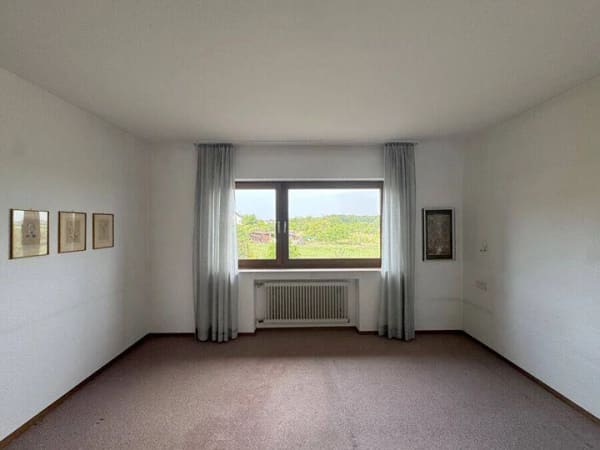Immobilie in Löchgau - Wiesenblick! Einfamilienhaus mit Einliegerwohnung in Löchgau - Bild 2
