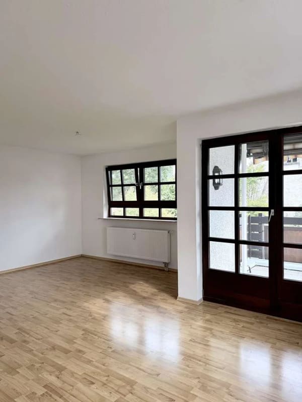 Immobilie in Kressbronn am Bodensee - Sofort einziehen: Helle 3-Zimmer-Wohnung mit Balkon und Tiefgaragenstellplatz - Bild 1